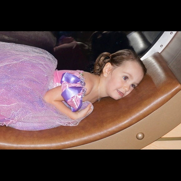 Minnie Mouse princess dress Disney Cruise line - Picture 11 of 11